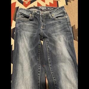 Wrangler Rock 47 Size 5/6 - 32 Waist 28” Inseam 31”
